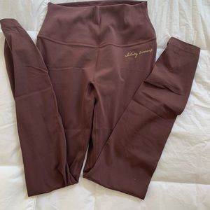 WHITNEY SIMMONS V2 LEGGING